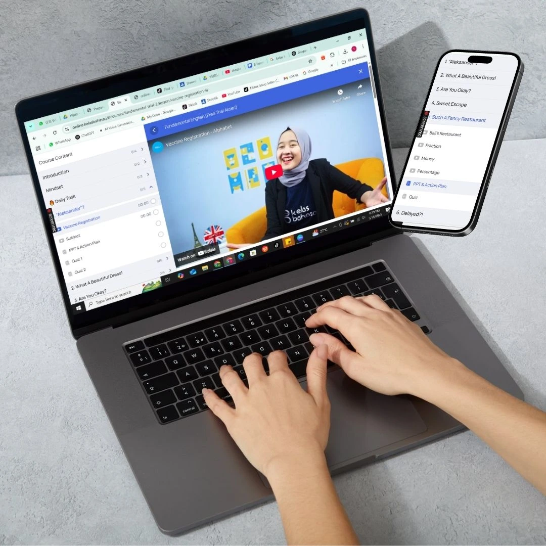 Mockup Video E-learning di laptop dan HP